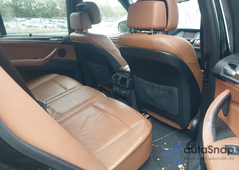 2010 BMW X5 xDrive30I z USA, uszkodzony, nr VIN 5UXFE4C56AL384861